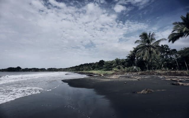 Playa Negra