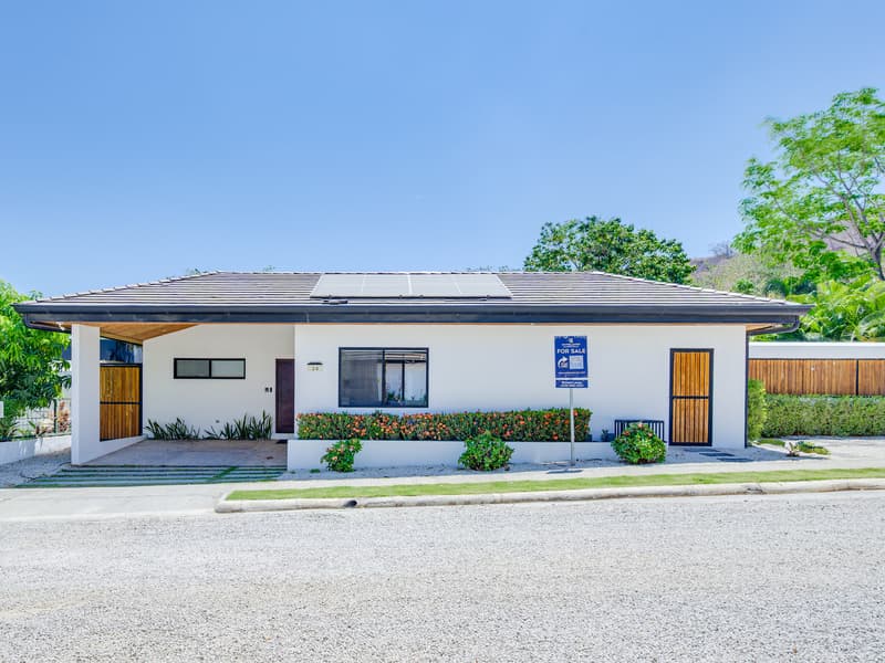 Calle Uno 14 | The Perfect Home Near the Beach!