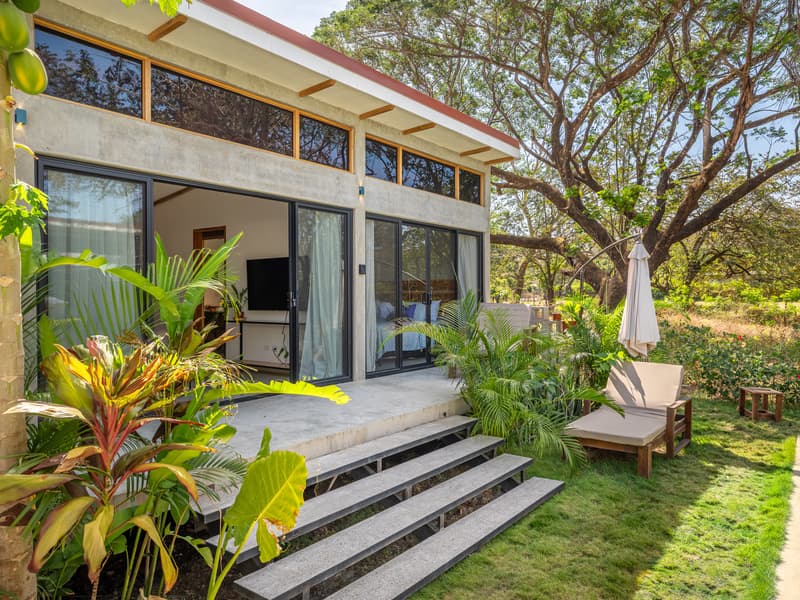Exceptional Investment Property with 4 Units in Refundores, 5 Min from Tamarindo