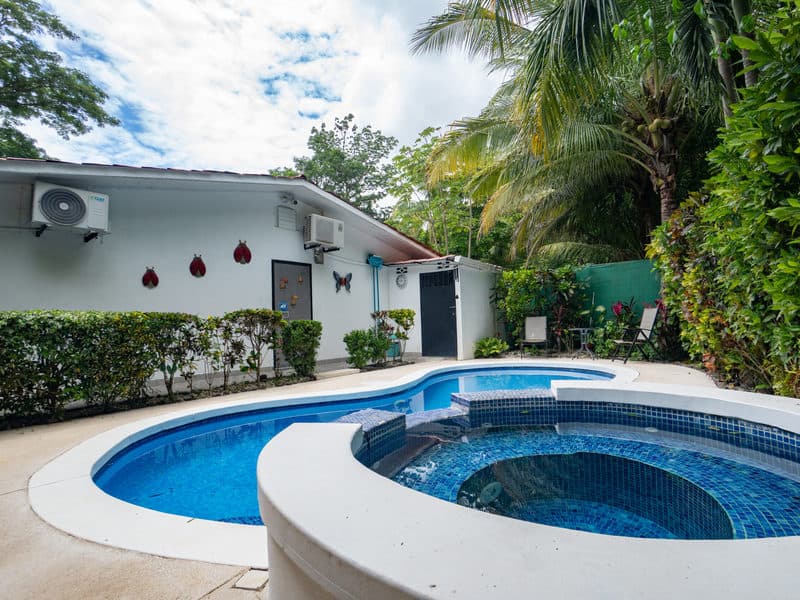 Casa Rincón Paraíso — Casa de 5 habitaciones con piscina en Playa Potrero