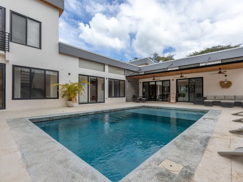 Casa Guacamaya Roja B20 | 4-Bedroom Home with Pool, Playa Grande