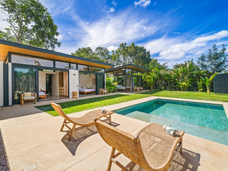 Casa Ballena - Modern Luxury in a Tropical Paradise
