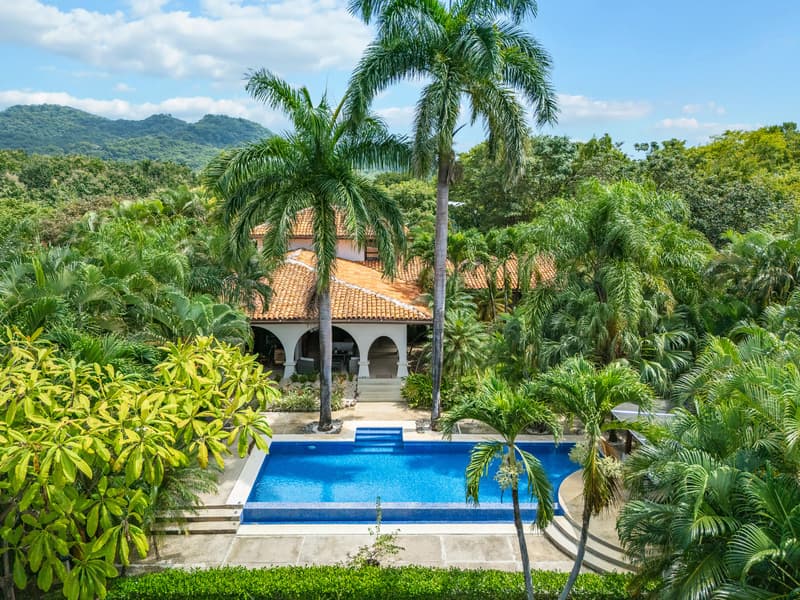 Villa Meridiana - Ocean View, Off-Grid Luxury Retreat