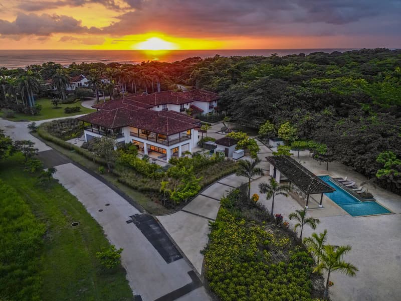 Luxury Ocean View Residence with Spectacular Sunsets