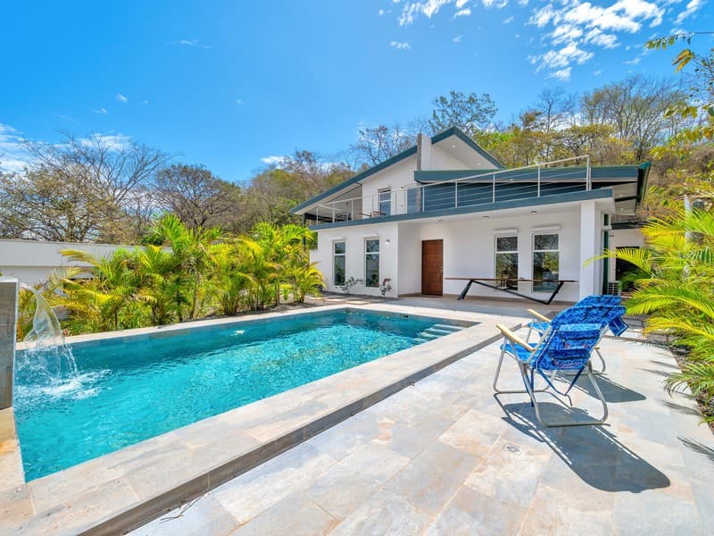 Casa Joe — Casa de 5 habitaciones con piscina en Tamarindo