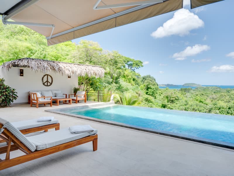 Casa Dos Lunas - Private Estate with Panoramic Ocean Views