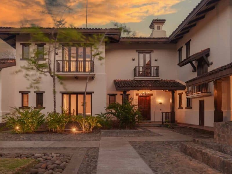 Malinche 22 - Timeless Spanish Colonial Home in Hacienda Pinilla