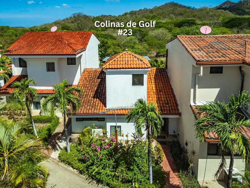 Colinas de Golf 2BR Townhouse just 10 min drive from Playa Grande